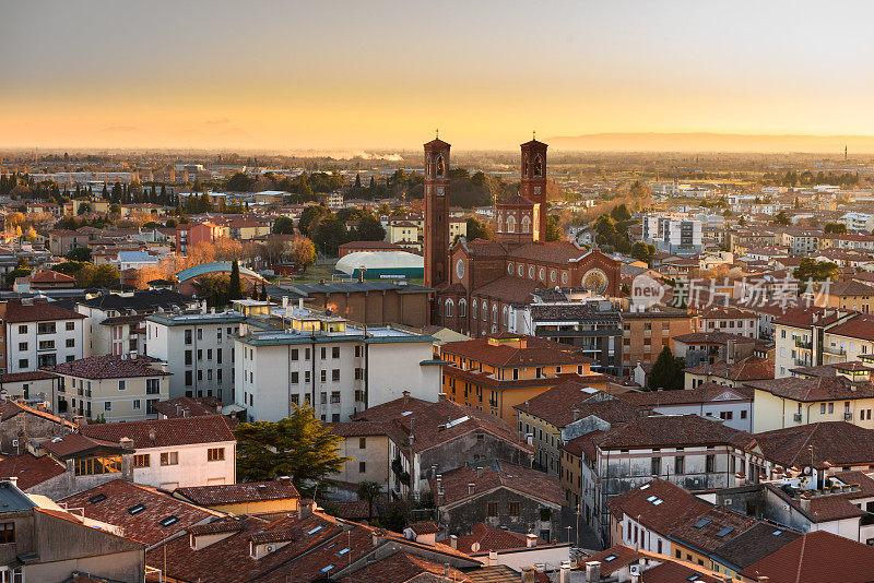 Bassano del Grappa - 全景南